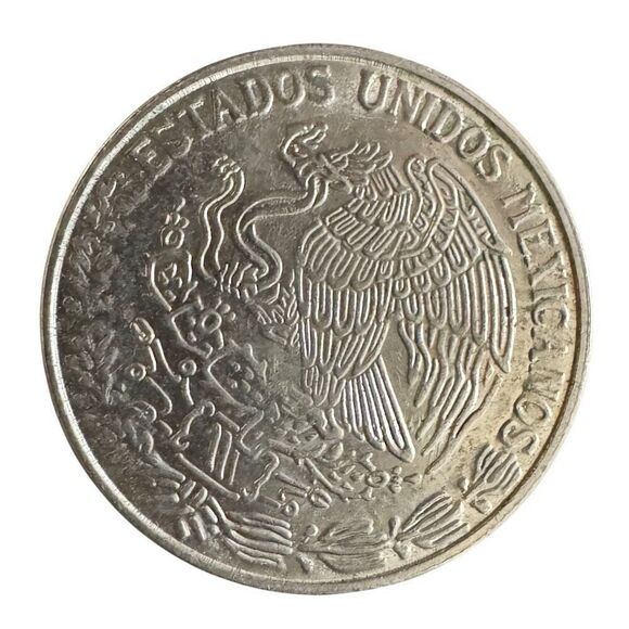 1982 Un 1 Peso Mexico Closed 8 Wide Date KM# 460 - Picture 5 of 9